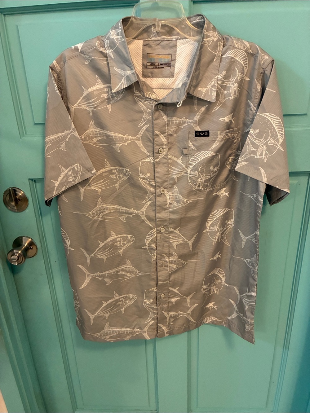 Saltester Breeze shirt sleeve Fishing shirt. Size L. 100% polyester. NWOT